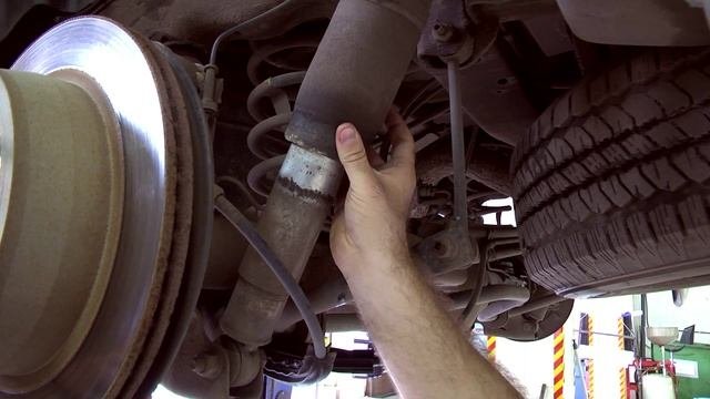 Chevrolet Tahoe обслуживание задних амортизаторов в Шеви Плюc