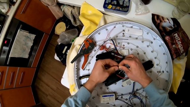 НЕ ВКЛЮЧАЕТСЯ ЛЮСТРА С ПУЛЬТОМ ,ЧТО СЛОМАЛОСЬ ???(РЕМОНТ )