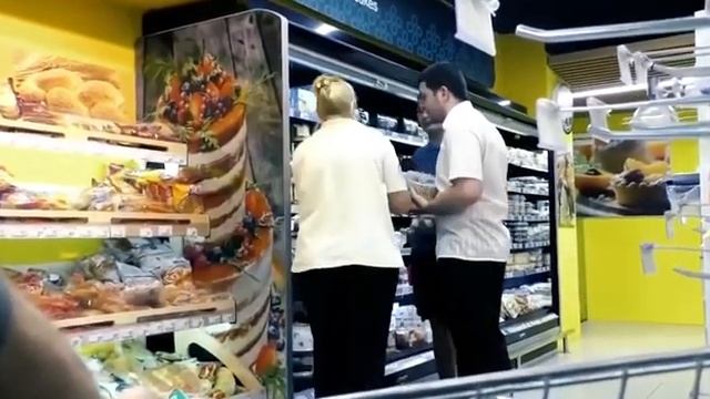 Эдвард билл. Драка из за торта!!!