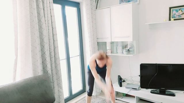 Утренняя музыкальная зарядка: Упражнения для тех кому за 50