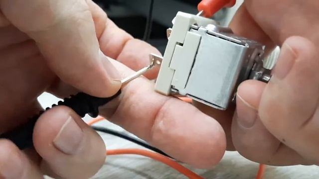 Ханса Hansa духовка постоянно греет