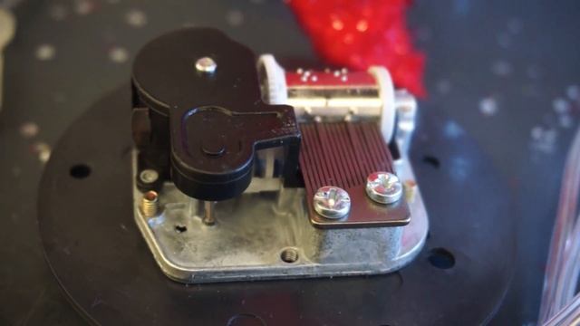 Музыкальная шкатулка - как это работает