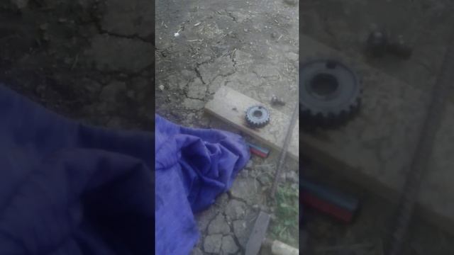 как снять шестерню коленвала ваз!