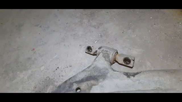 Замена передних рычагов Nissan X Trail T31