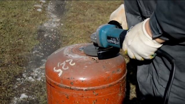 Коптильня из газового балона