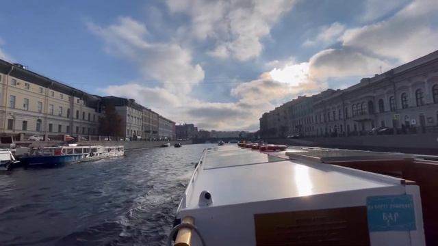 САНКТ-ПЕТЕРБУРГ Водная экскурсия по рекам и канал| Обзорная по Питеру| Скидки на экскурсии| Парадны