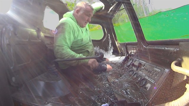 Этот карьер забирает нашу технику