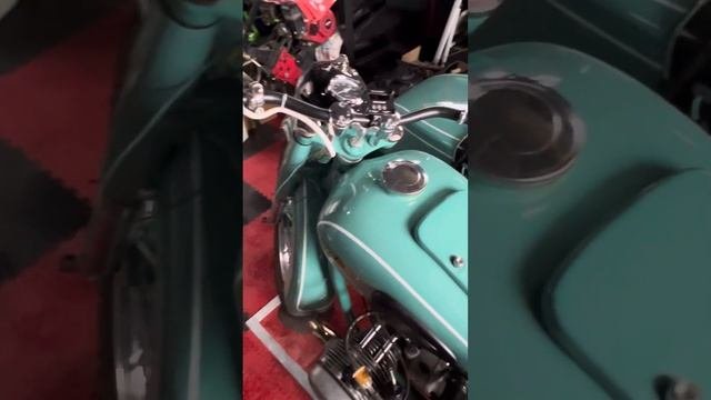 Урал М62 1963г. Как правильно заводить мотоцикл Урал.