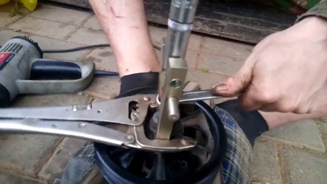 Снятие шкива насоса ГУРа