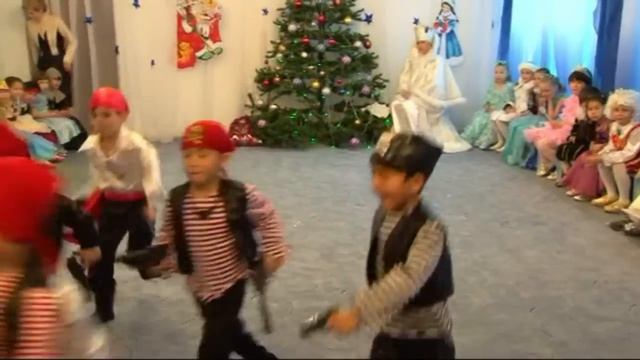 ТАНЕЦ АТАМАНШИ И РАЗБОЙНИКОВ