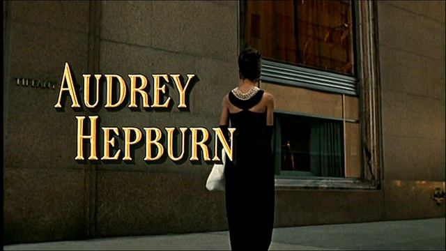 Audrey Hepburn / Henry Mancini - Moon River  (Stereo / Lyrics)