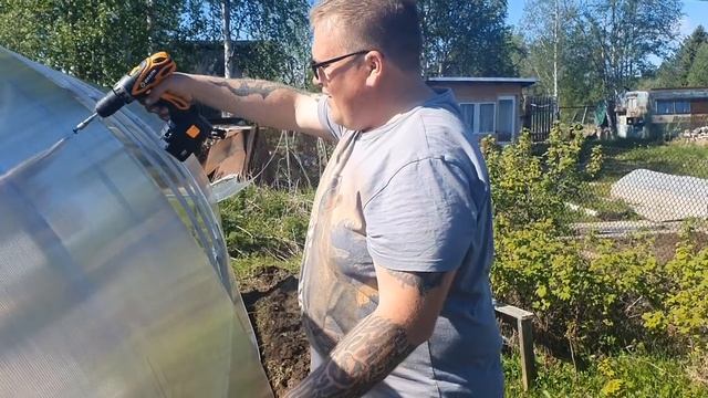 Сборка теплицы 3 на 6 из поликарбоната