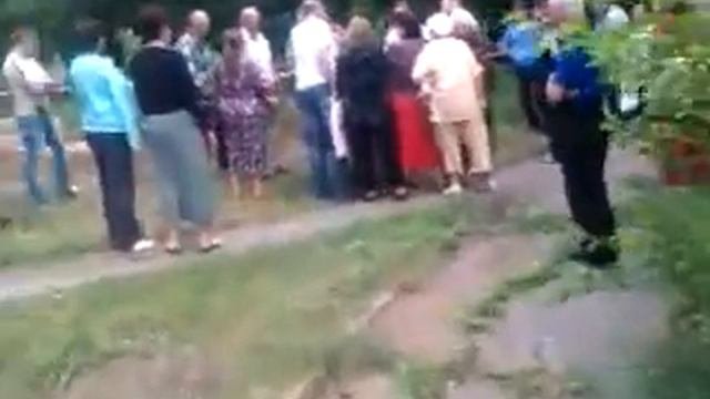 Гнев народа снес незаконную стройку в Луганске