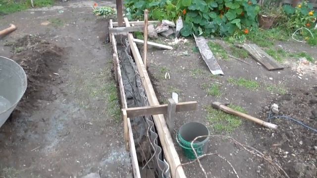 Несъемная опалубка из старого шифера решила не одну задачу