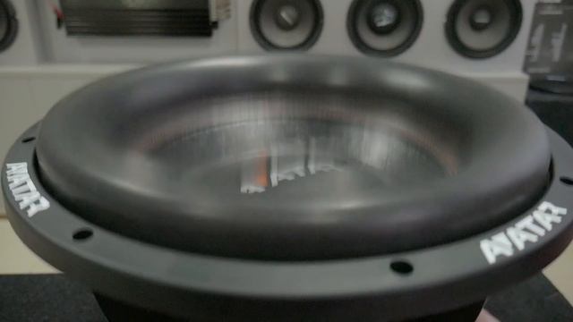 Огромный ход сабвуферов AVATAR!!! (SVL-15)