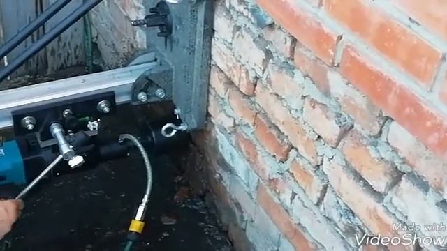 Алмазное бурение Makita DBM 230