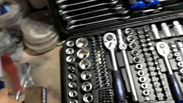 Обзор набора инструментов " Молоток" с " Озона". SR-V сталь!!