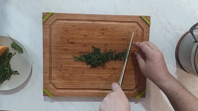 Картошка-укутаем в сырокопченый бекон и в духовку.