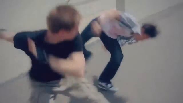 Теквандо на улице невероятные удары