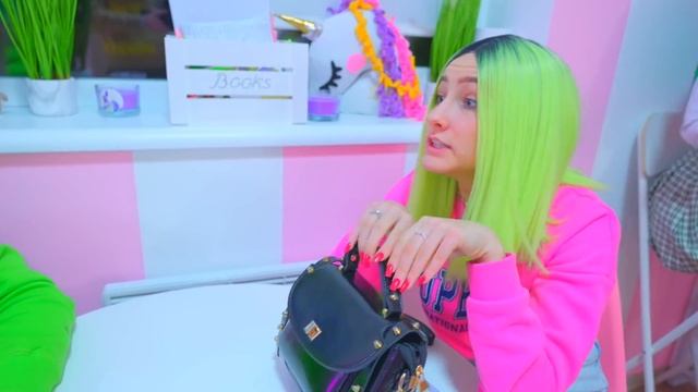 ВСЁ К ЧЕМУ ПРИКАСАЕТСЯ ДИАНА - СТАНОВИТСЯ КРАСИВЫМ!!! ДИАНА МЕНЯЕТ ЖИЗНЬ ПОДРОСТКОВ В ШКОЛЕ!!!