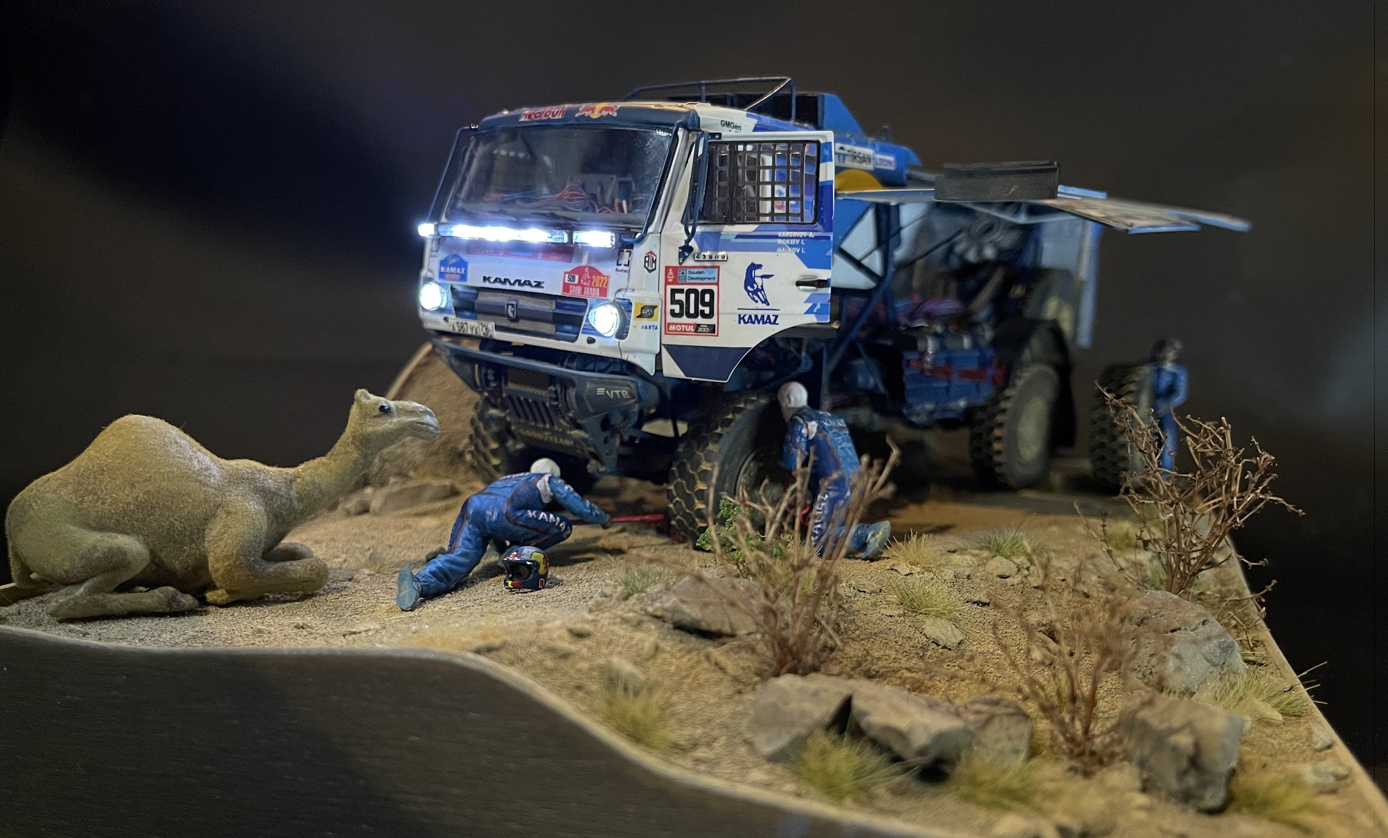 KAMAZ 43509 (ZVEZDA 1/35)KAMAZ MASTER DAKAR 2022