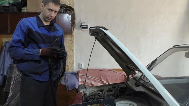 ОКА ГЛОХНЕТ. НЕТ ХОЛОСТОГО...