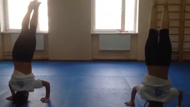 Акробатика. Выступление девочек.