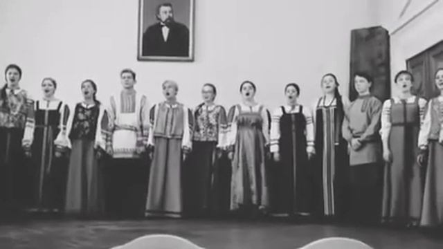 БОЛГАРСКИЙ ХОР ПОЕТ КАСПИЙСКИЙ ГРУЗ!!!!!