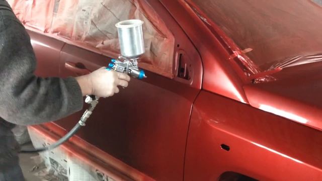 Покрытие лаком после покраски авто