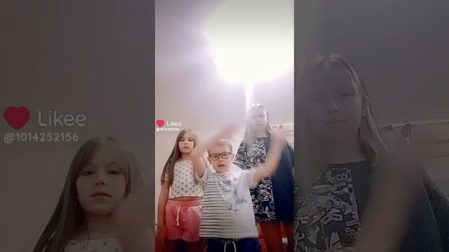 Like_7305454495054575550.mp4