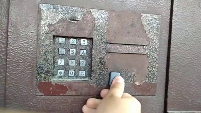 как открыть домофон пиррс 1000 3 часть
