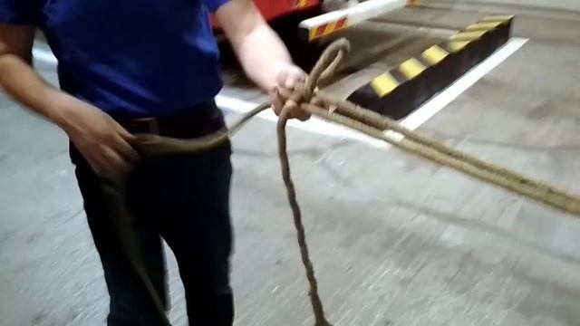 Вязка спасательной верёвки за конструкцию 4 способа