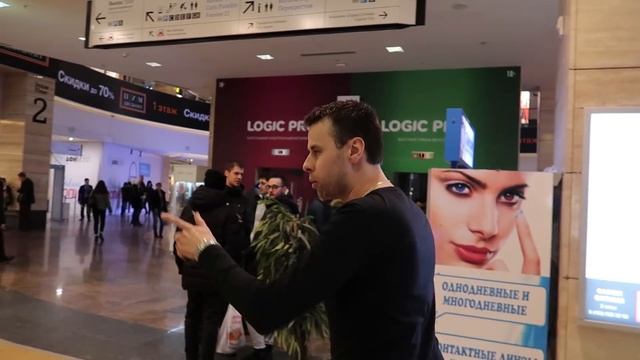 КАК ПОЗНАКОМИТЬСЯ С ДЕВУШКОЙ. Реальные Примеры Знакомств. Как правильно познакомиться с девушкой