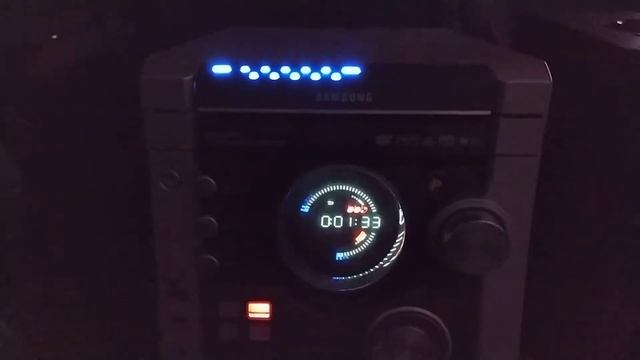 Музыкальный центр Samsung MAX-KJ740