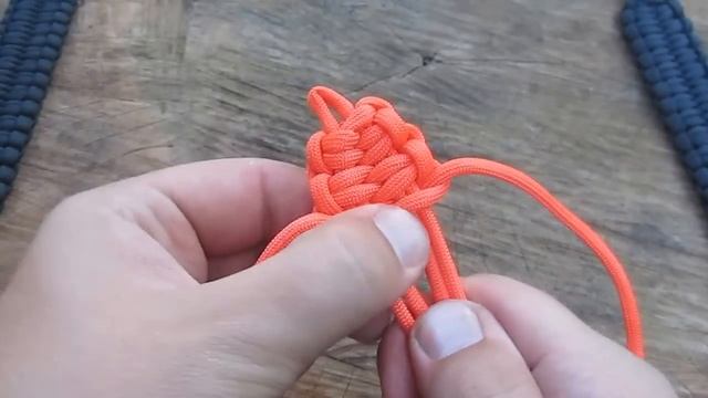 Браслет выживания из паракорда. Быстроразборный. Плетение и обзор. Разбор в одно движение!