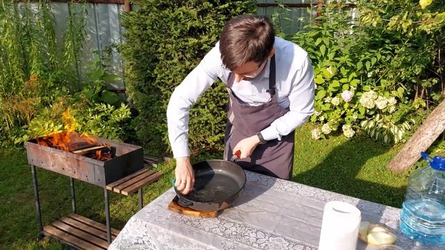 Правильный обжиг и прокаливание новой чугунной сковороды.