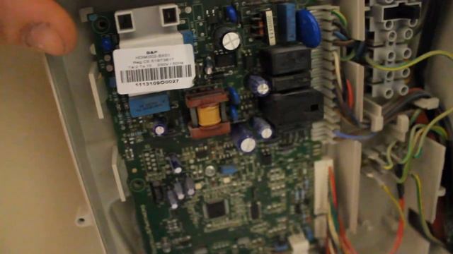 Котел Бакси Baxi загорается и гаснет