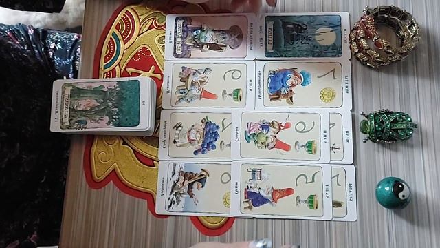 Почему он не берет трубку, когда вы ему звоните?