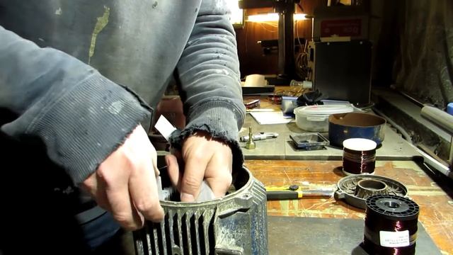 Перемотка электродвигателя. Обучение. Rewinding the electric motor with your own hands. Tutorial.