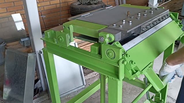 листогиб для изготовления фасадных кассет.