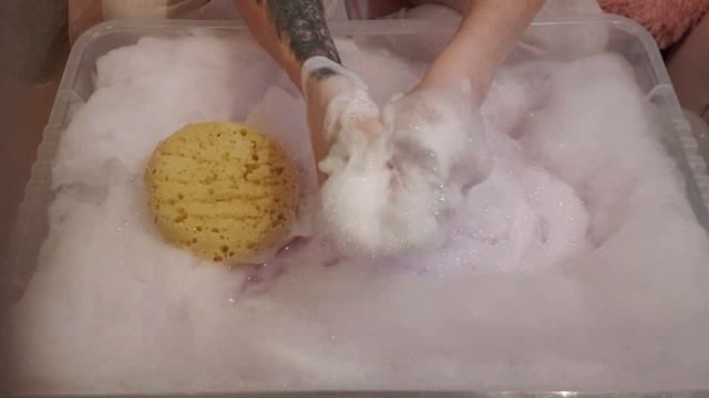 ASMR🌌💜Lavender Fabuloso💜on Soft Spobgebob + 2 US🇺🇸Round Bath Sponges🧽✨ SPONGE SQUEEZING