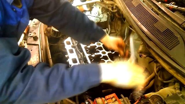 Рено Меган  Ремонт двигателя К4М