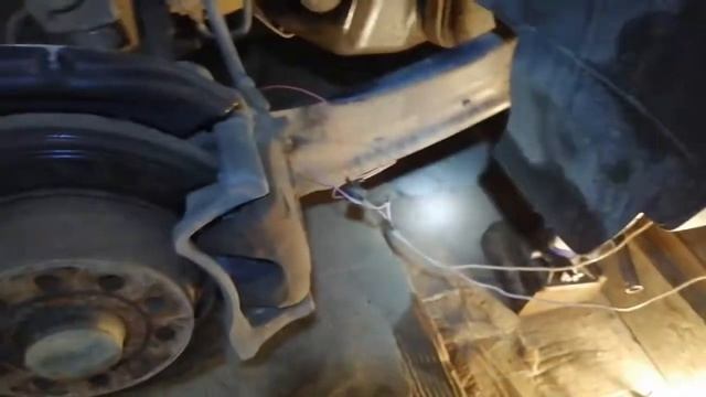 Простейшая смена задних колодок Volkswagen Tiguan