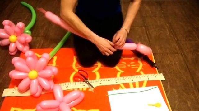 Как сделать цветок из длинного шарика , цветок из шара шдм/beautiful flower from bulb
