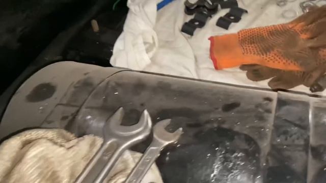 Система подъёма кузова на КАМАЗ 55111 , мелочёвка , продолжаем ! Собираем камаз с рамы 5410 .