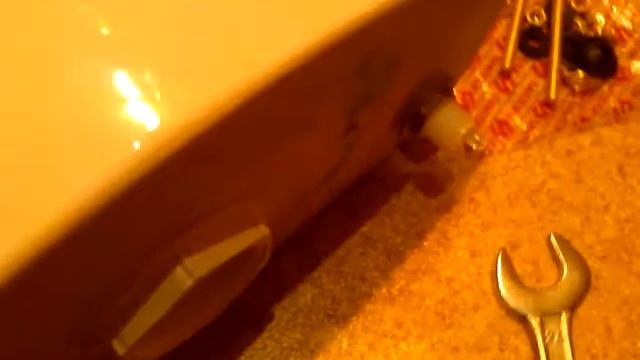 Как правильно и надёжно установить бачок и сливную систему унитаза