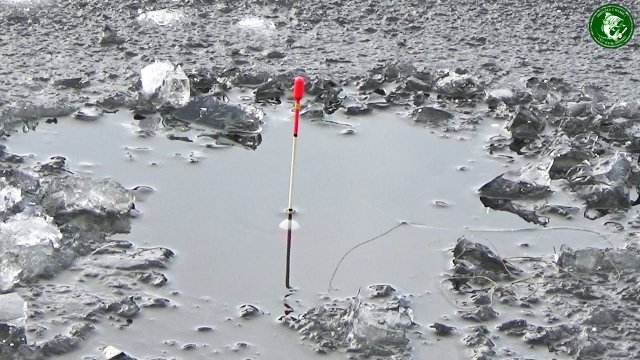 ПЕРВЫЙ ЛЁД 2022-2023! КЛЁВ ТАКОЙ, НЕ УСПЕВАЛ ВЫТАСКИВАТЬ, РЫБАЛКА ПО ПЕРВОМУ ЛЬДУ, ОТКРЫТИЕ СЕЗОНА!