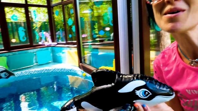 Маша Капуки в песочнице! Развивающие видео с Капуки Кануки