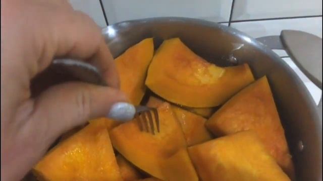 Рецепт паренной тыквы! Вкусно и просто!надо есть холодной . Приятного аппетита!