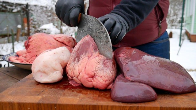 СЕРДЦЕ, ПЕЧЕНЬ, ЛЕГКИЕ. ЛИВЕР ГОВЯДИНЫ в КАЗАНЕ. ENG SUB